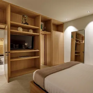 Ripetta Luxury Rom